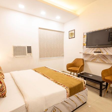 Hotel Cosmo Near Blk Hospital Karol Bagh Delhi Kültér fotó