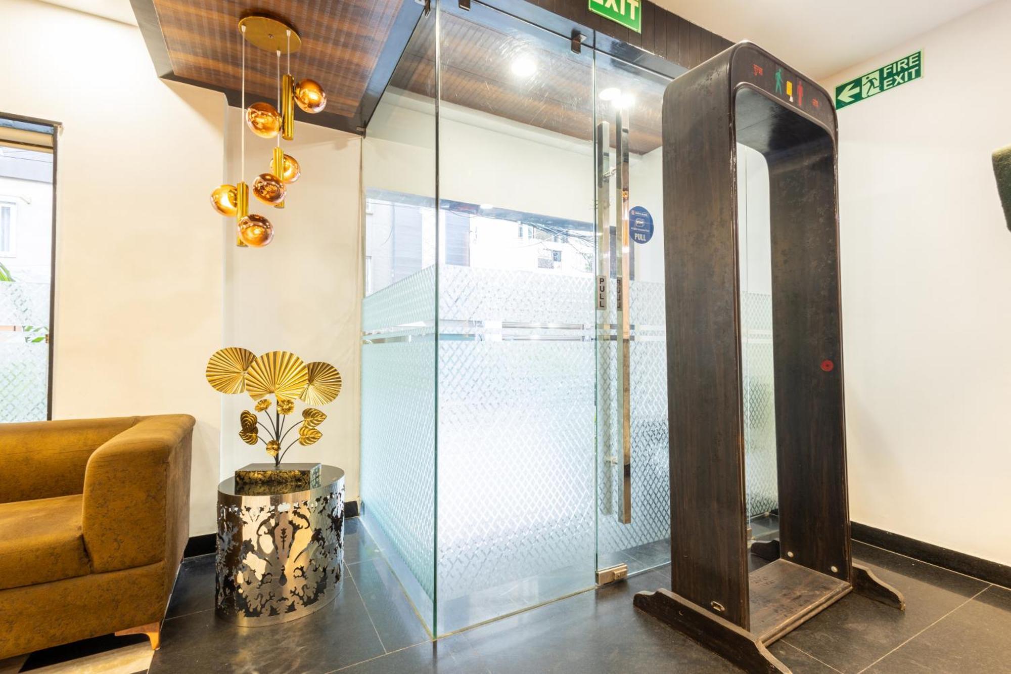 Hotel Cosmo Near Blk Hospital Karol Bagh Delhi Kültér fotó