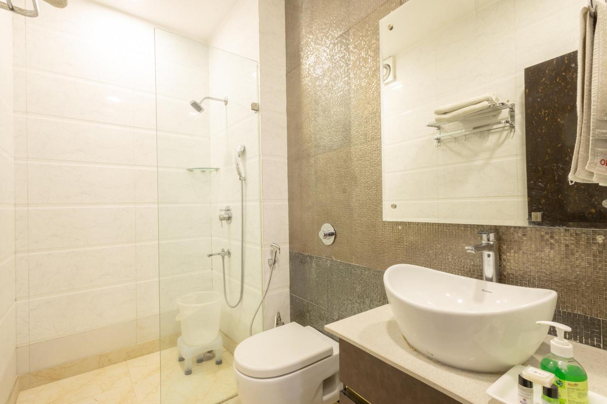 Hotel Cosmo Near Blk Hospital Karol Bagh Delhi Kültér fotó