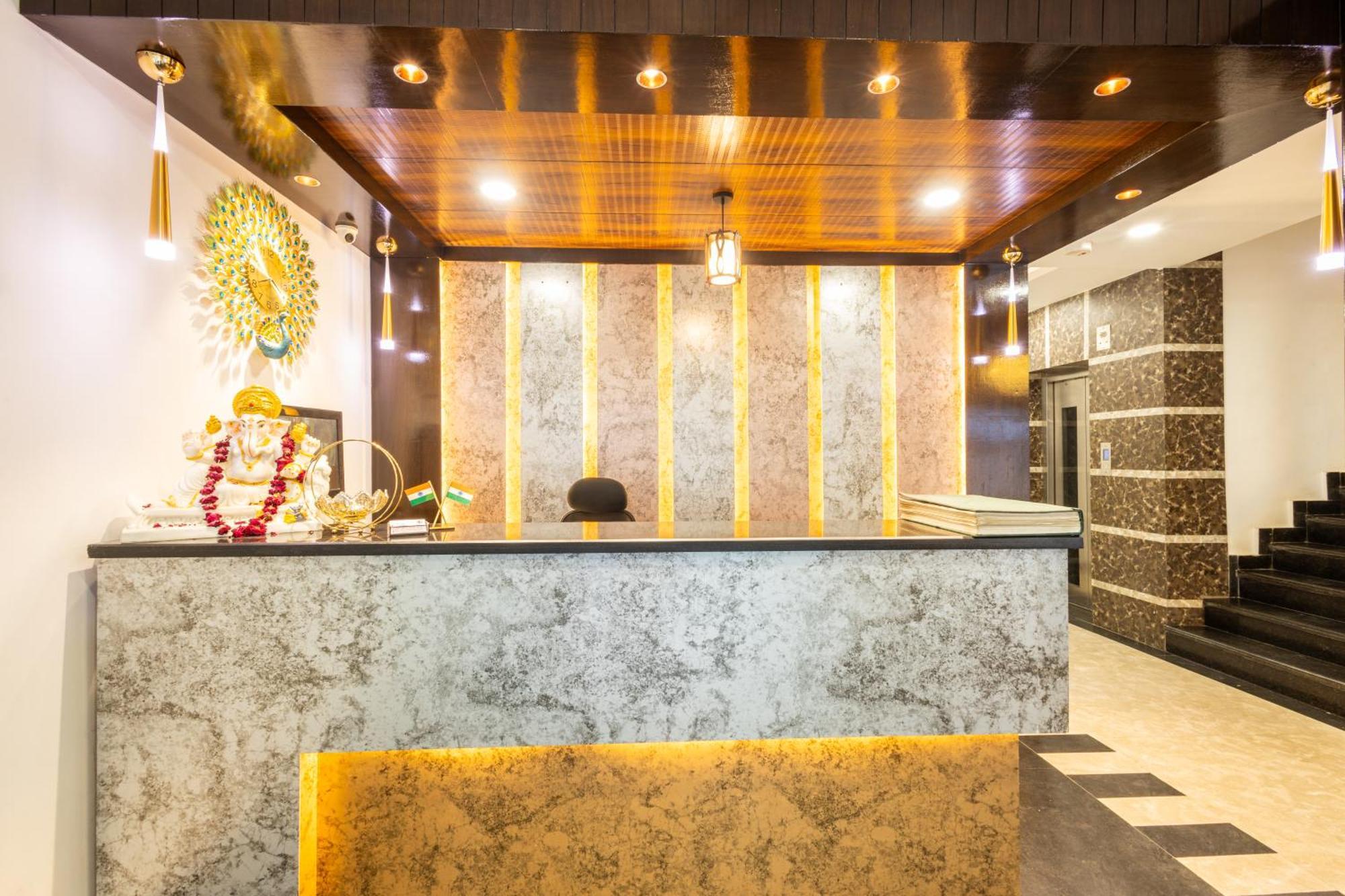 Hotel Cosmo Near Blk Hospital Karol Bagh Delhi Kültér fotó