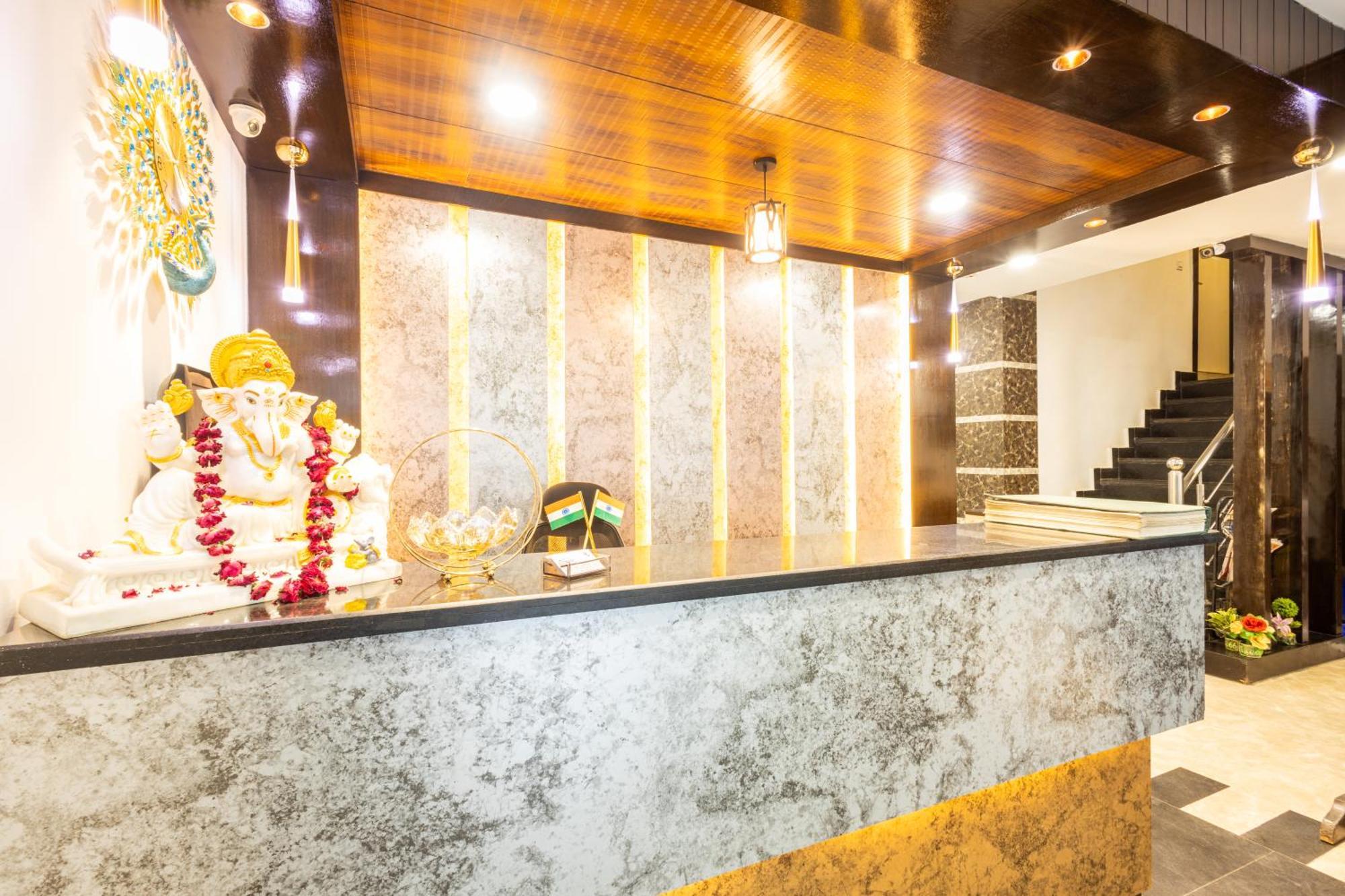 Hotel Cosmo Near Blk Hospital Karol Bagh Delhi Kültér fotó